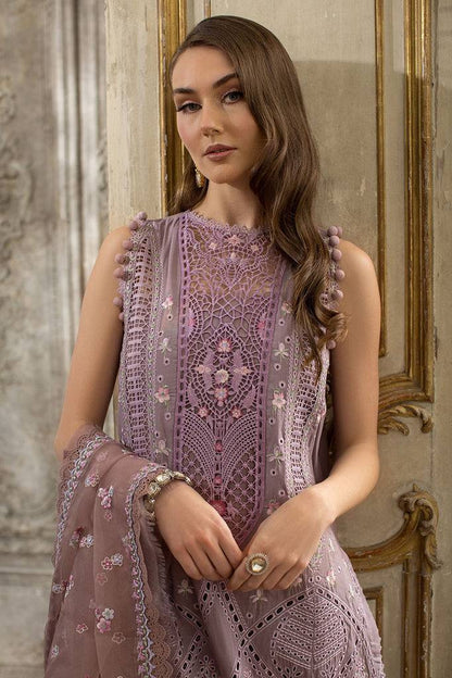 Sobia Nazir | Luxury Lawn 24 | DESIGN 9A - Pakistani Designer Dress - by Sobia Nazir | Type: Luxury - 100% Original at Saira Sultan