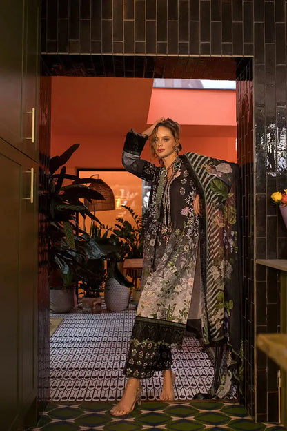 Sobia Nazir | Summer Vital 24 | 7B - Pakistani Designer Dress - by Sobia Nazir | Type: Luxury - 100% Original at Saira Sultan