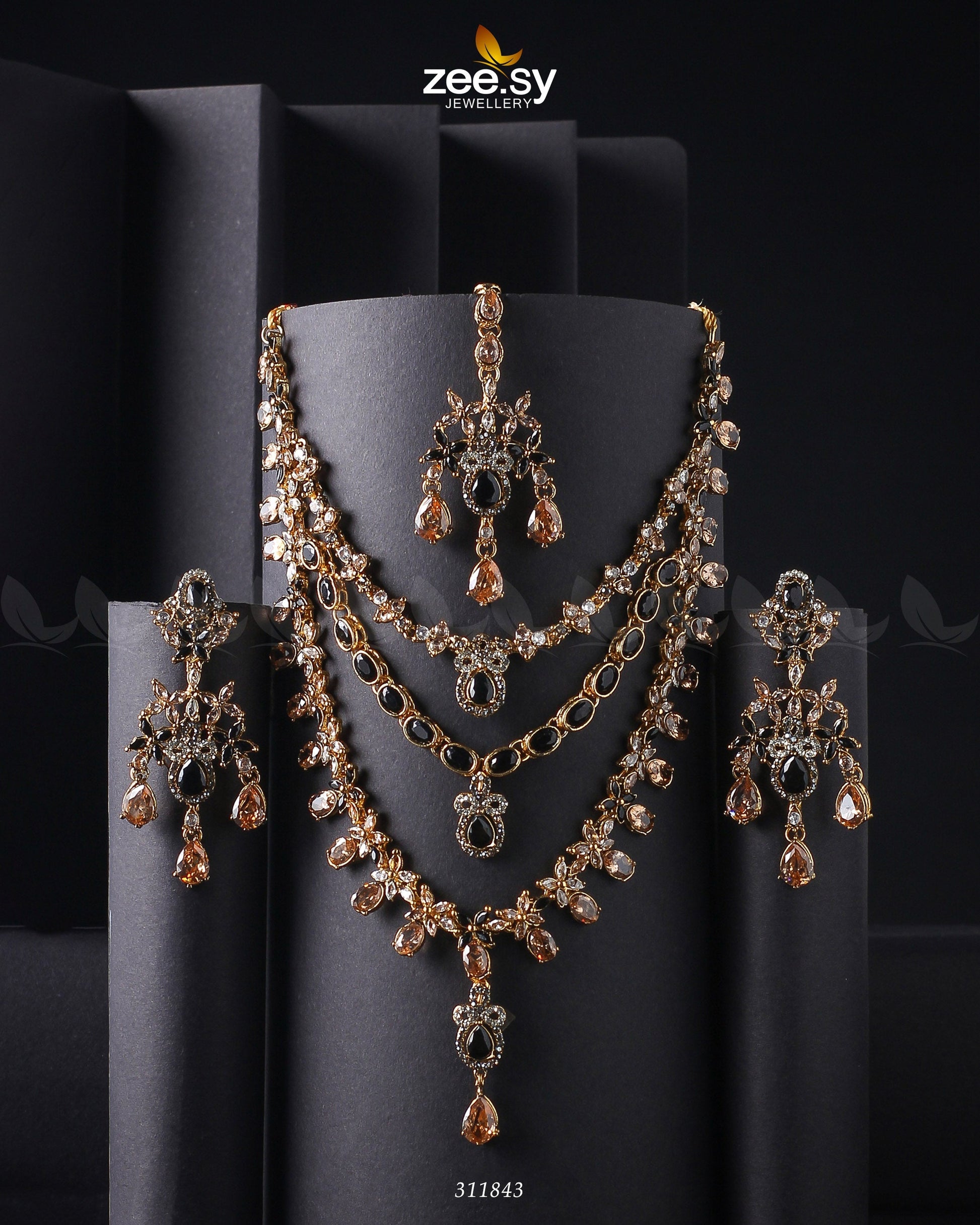 Sonya's Necklace Set Golden Black