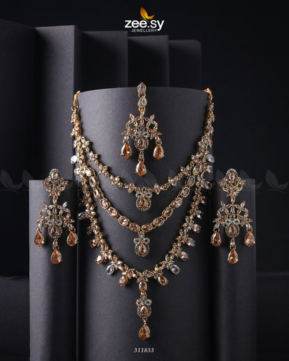Sonya's Necklace Set Golden Champagne