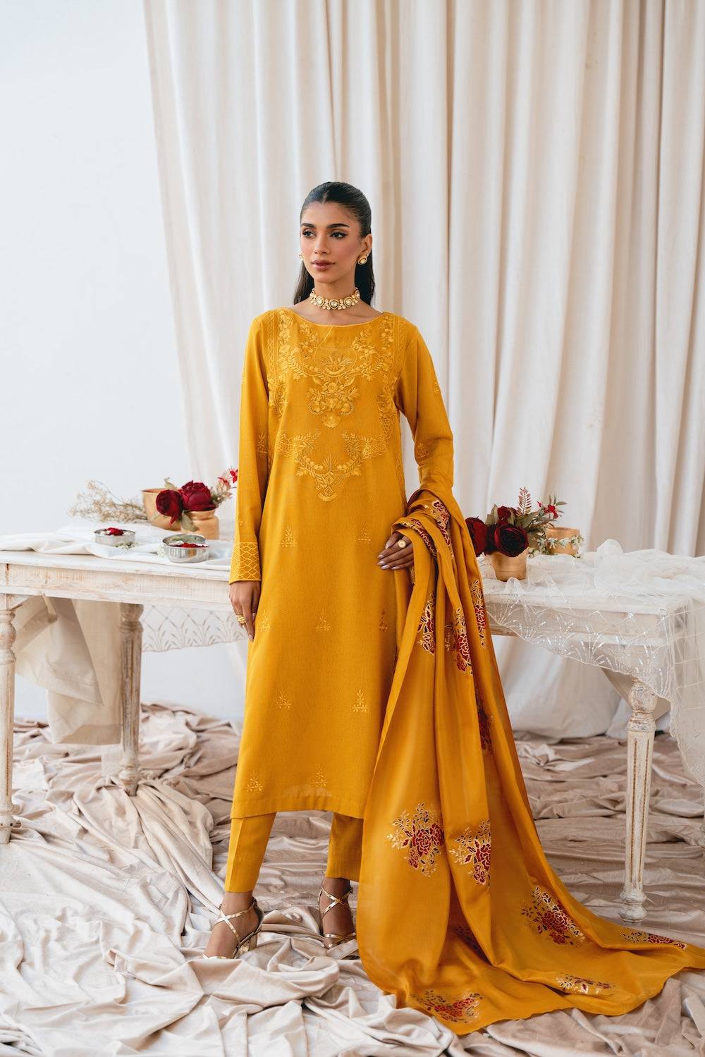 Vintage | Eid Edit 24 | Mehroz - Pakistani Designer Dress - by Vintage | Type: Luxury - 100% Original at Saira Sultan