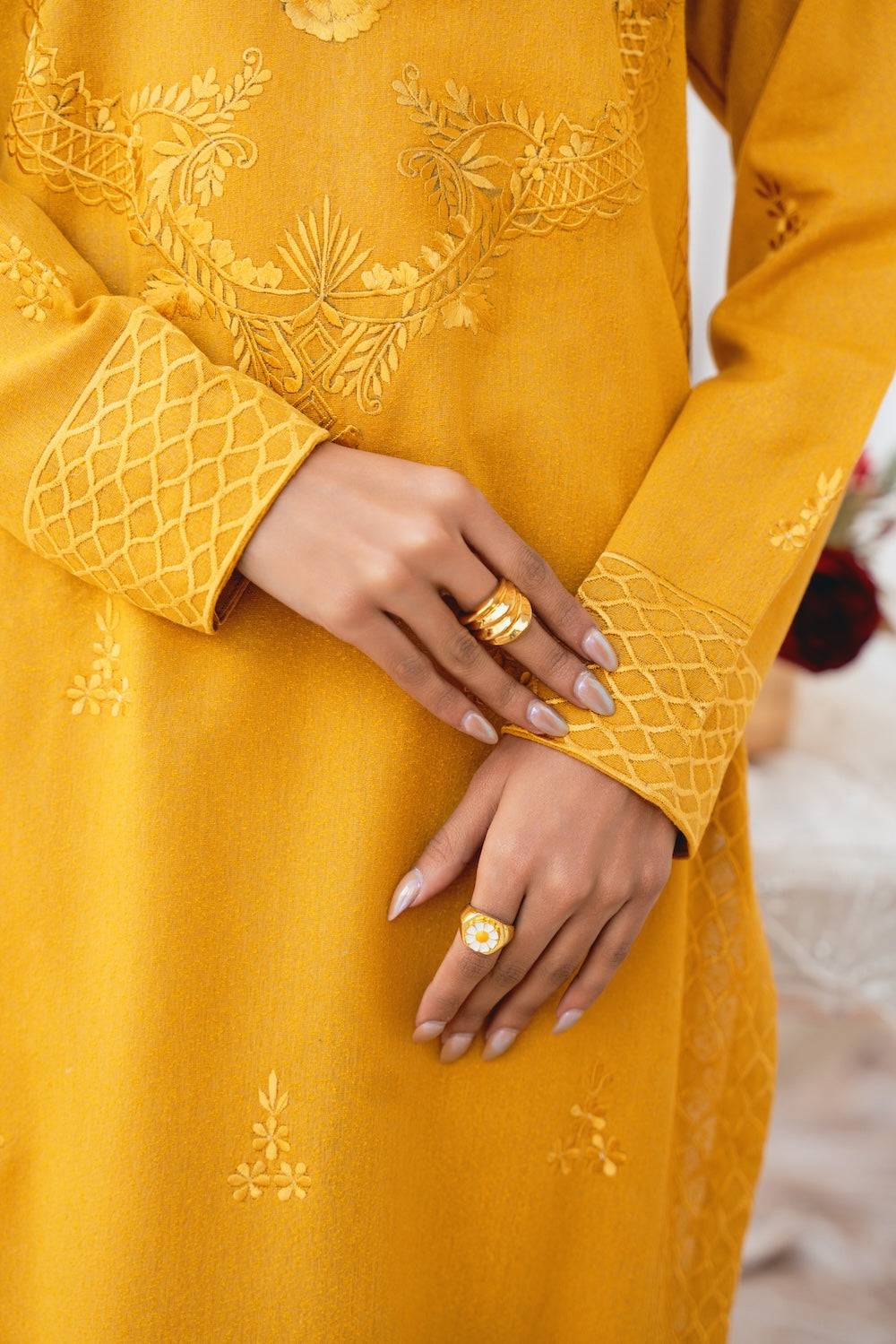 Vintage | Eid Edit 24 | Mehroz - Pakistani Designer Dress - by Vintage | Type: Luxury - 100% Original at Saira Sultan