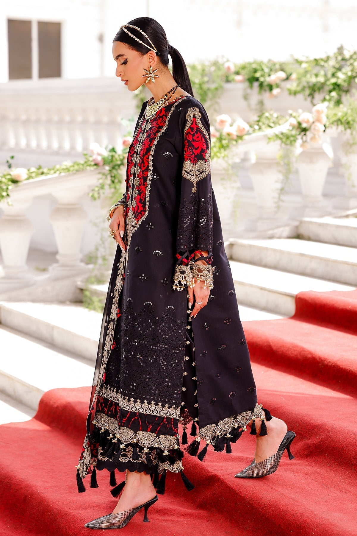 Charizma | Tabeer Lawn Vol 25 | CT5-09 XL Black Lawn