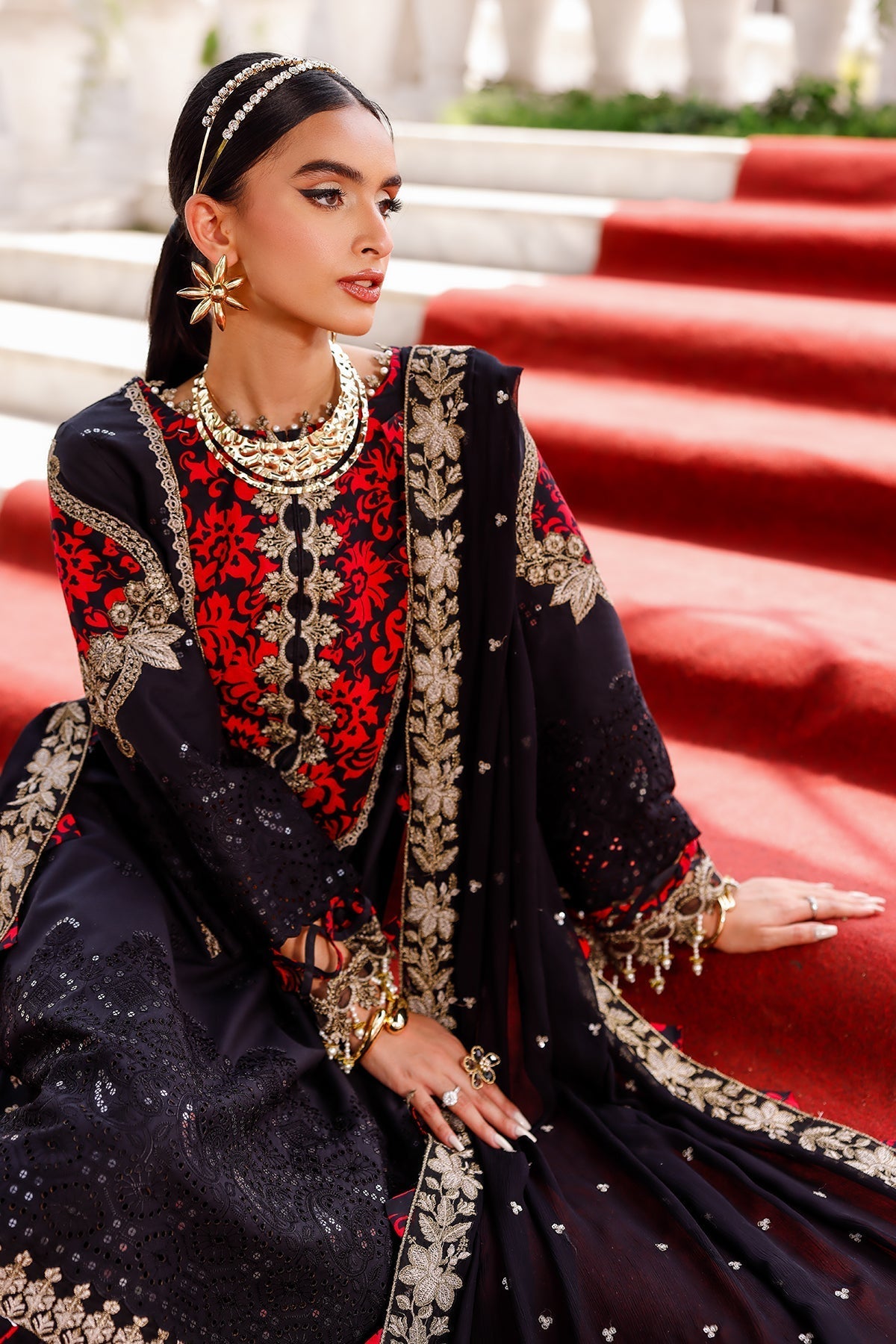 Charizma | Tabeer Lawn Vol 25 | CT5-09 M Black Lawn