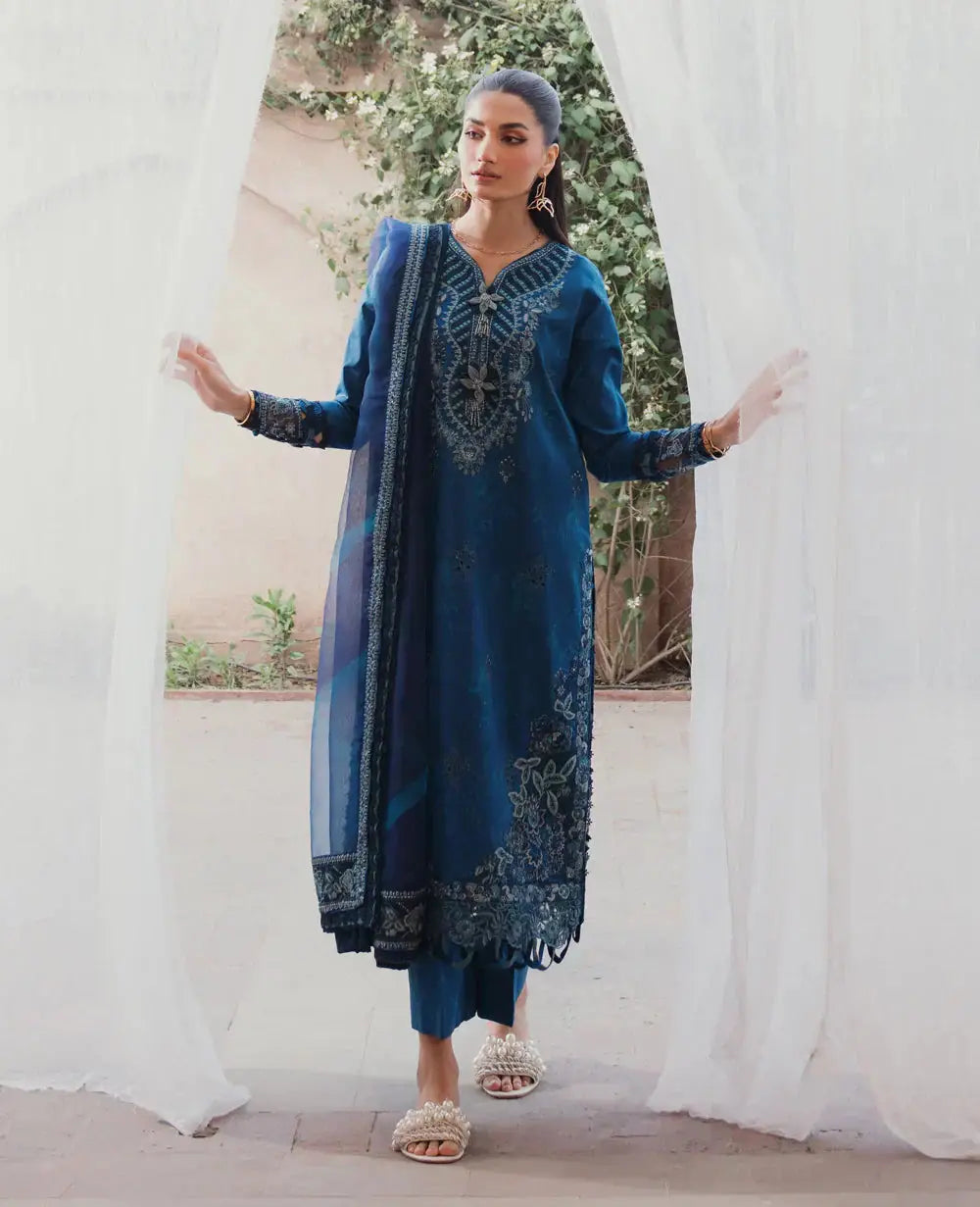 Xenia Formals | Lawn Collection 24 | Taslima - Pakistani Designer Dress - by Xenia Formals | Type: Luxury - 100% Original at Saira Sultan
