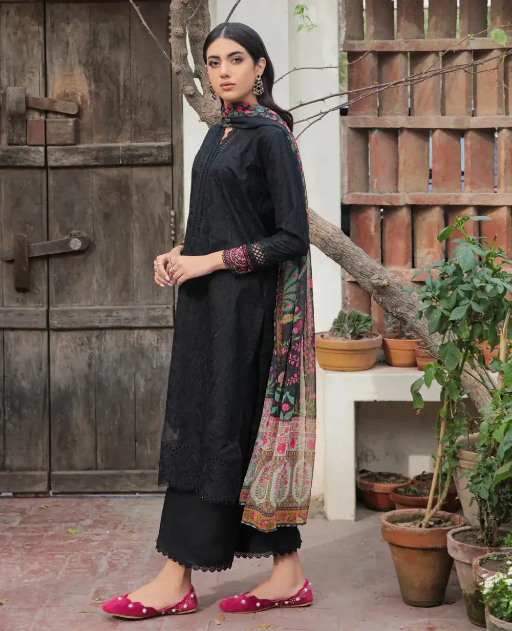 Xenia Formals | Lawn Collection 24 | Ellora - Pakistani Designer Dress - by Xenia Formals | Type: Luxury - 100% Original at Saira Sultan