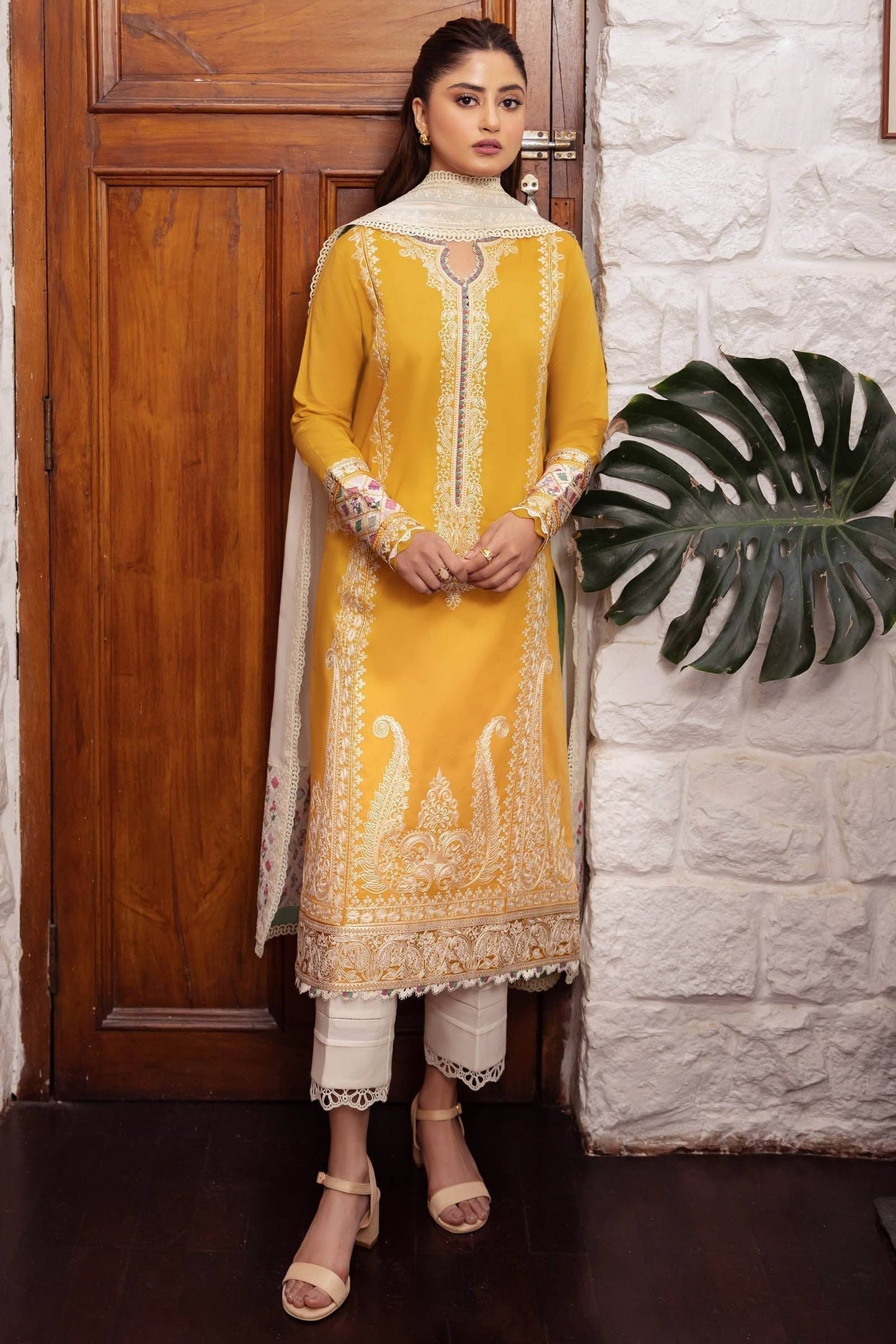 Zaha | Lawn 24 | FERYA (ZL24-06 A) - Pakistani Designer Dress - by Zaha | Type: Luxury - 100% Original at Saira Sultan