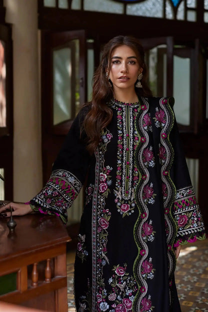 Zaha | Winter 23 | ALYA (ZW23-06) - Pakistani Designer Dress - by Zaha | Type: Luxury - 100% Original at Saira Sultan
