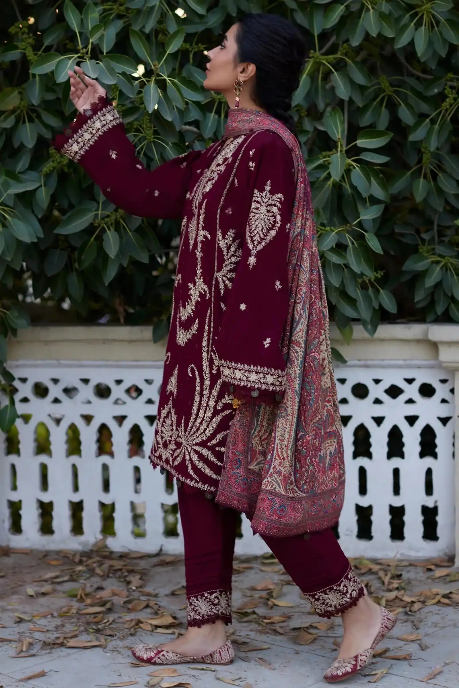 Zaha | Winter 23 | SERRA (ZW23-15) - Pakistani Designer Dress - by Zaha | Type: Luxury - 100% Original at Saira Sultan