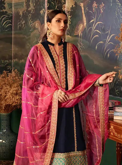 Zainab Chottani | Luxury Velvet Collection 23 | Amira - Pakistani Designer Dress - by Zainab Chottani | Type: Formal - 100% Original at Saira Sultan