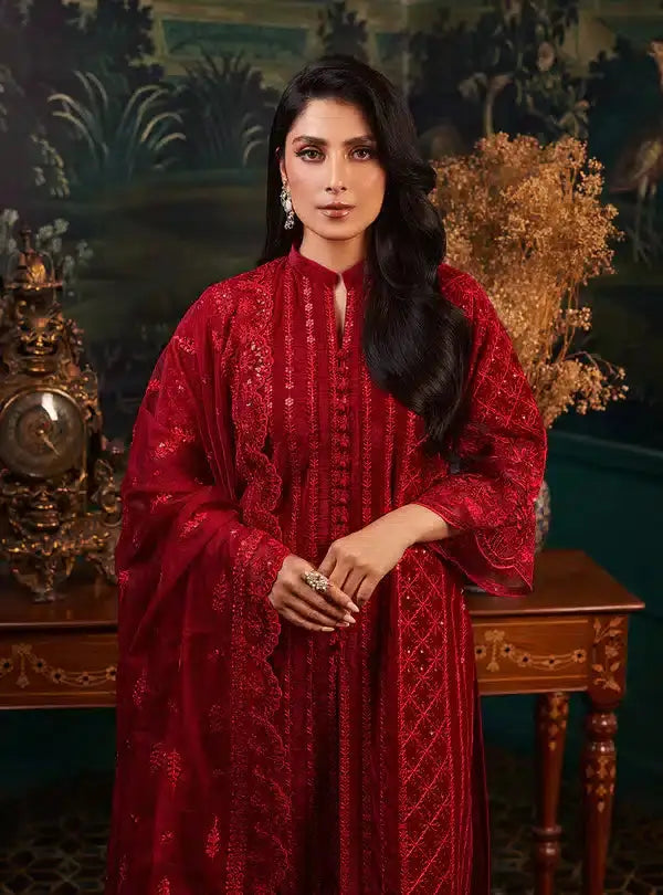 Zainab Chottani | Luxury Velvet Collection 23 | Surk - Pakistani Designer Dress - by Zainab Chottani | Type: Formal - 100% Original at Saira Sultan