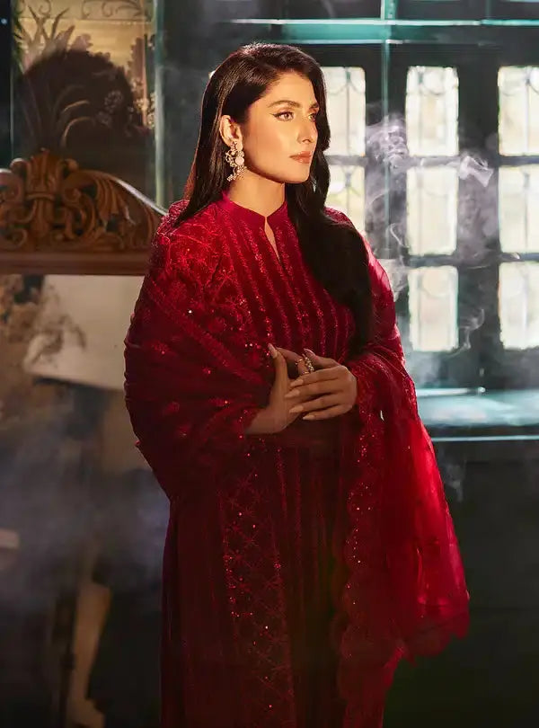 Zainab Chottani | Luxury Velvet Collection 23 | Surk - Pakistani Designer Dress - by Zainab Chottani | Type: Formal - 100% Original at Saira Sultan