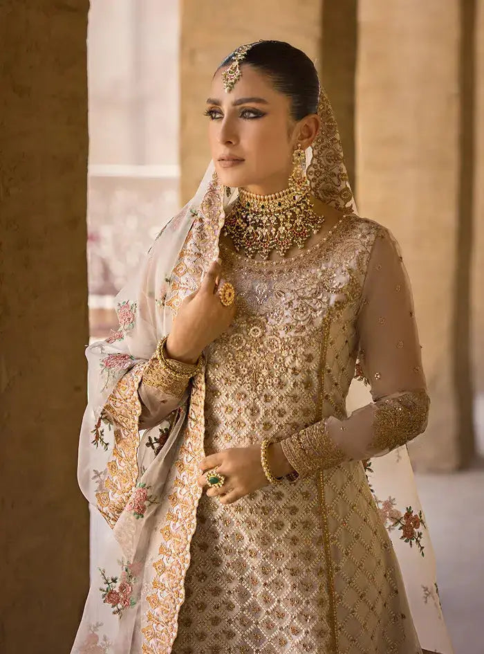 Zainab Chottani | Wedding Festive 23 | Heer - Pakistani Designer Dress - by Zainab Chottani | Type: Bridal - 100% Original at Saira Sultan