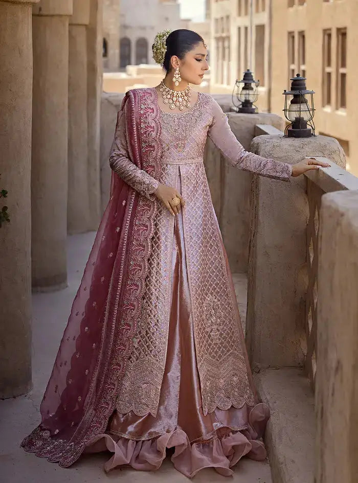Zainab Chottani | Wedding Festive 23 | Mah e Noor - Pakistani Designer Dress - by Zainab Chottani | Type: Bridal - 100% Original at Saira Sultan