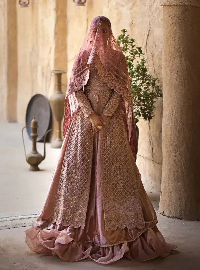 Zainab Chottani | Wedding Festive 23 | Mah e Noor - Pakistani Designer Dress - by Zainab Chottani | Type: Bridal - 100% Original at Saira Sultan