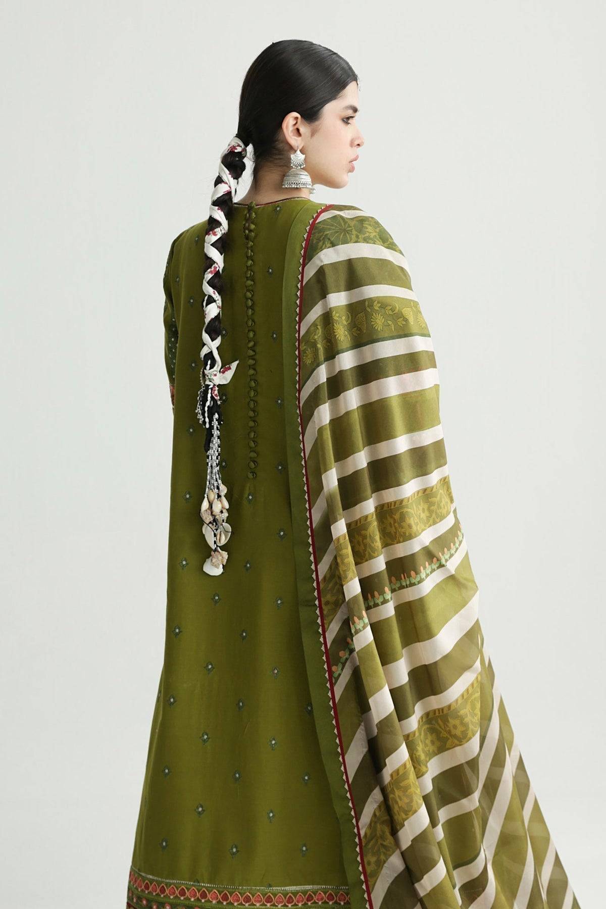 Zara Shahjahan | Luxury Lawn 24 | AAINA-8B - Pakistani Designer Dress - by Zara Sahjahan | Type: Luxury - 100% Original at Saira Sultan