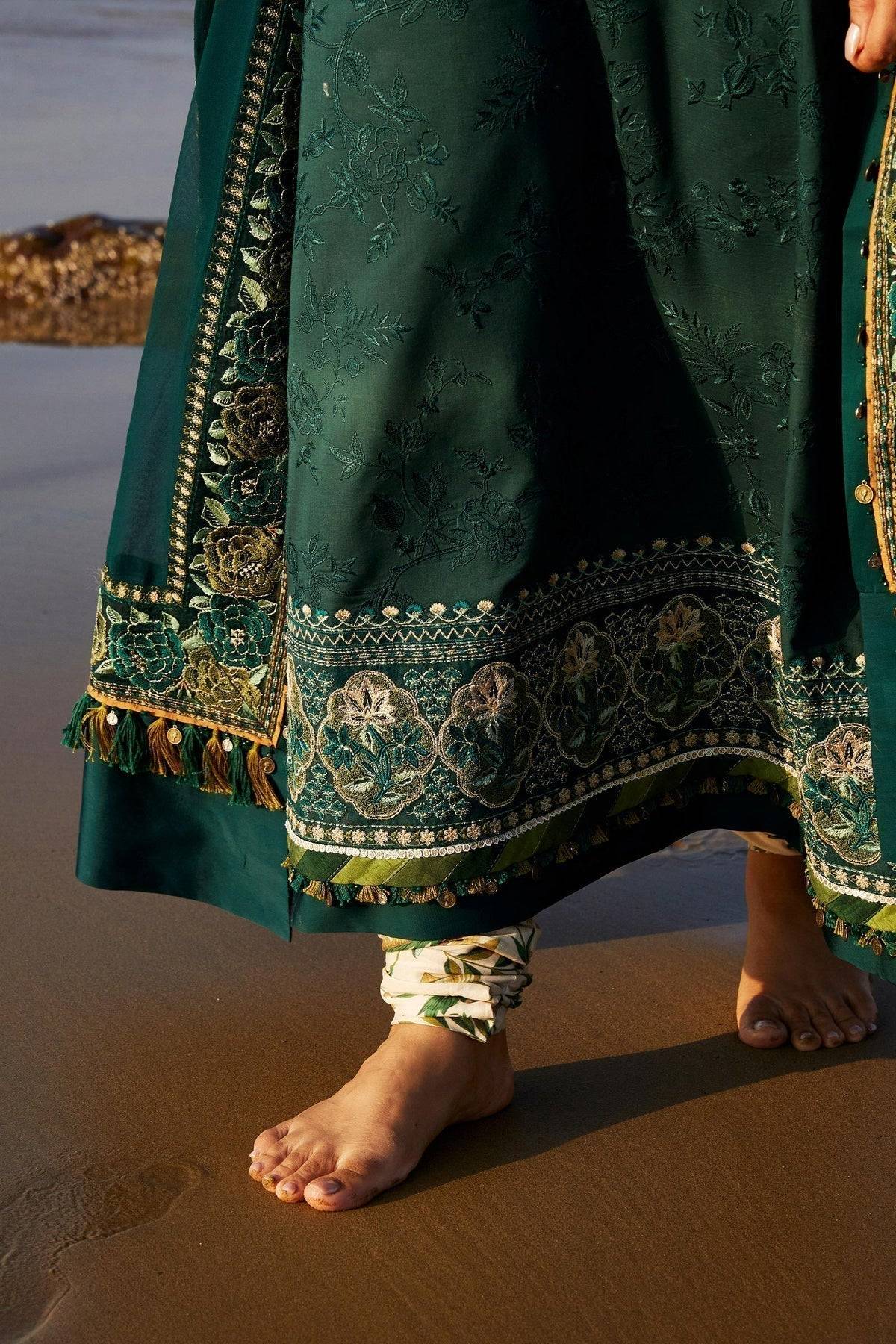 Zara Shahjahan | Luxury Lawn 24 | PARSA-9B - Pakistani Designer Dress - by Zara Sahjahan | Type: Luxury - 100% Original at Saira Sultan
