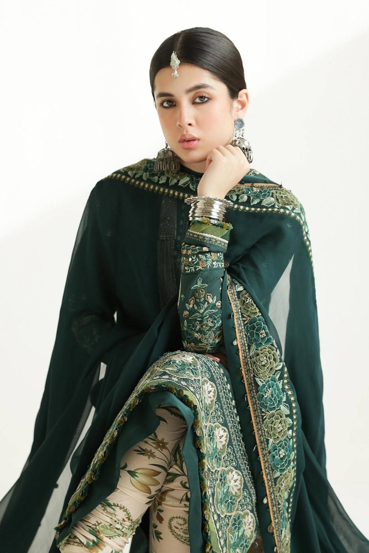 Zara Shahjahan | Luxury Lawn 24 | PARSA-9B - Pakistani Designer Dress - by Zara Sahjahan | Type: Luxury - 100% Original at Saira Sultan