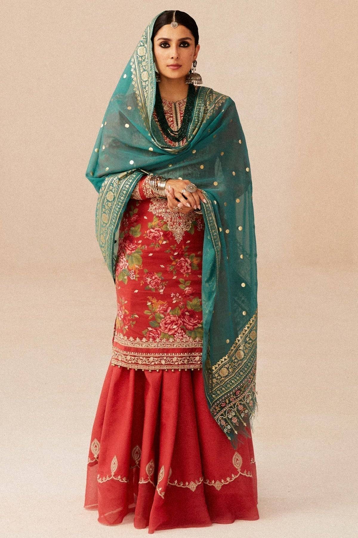 Zara Shahjahan | Luxury Lawn 24 | PHOOL KARI-13B - Pakistani Designer Dress - by Zara Sahjahan | Type: Luxury - 100% Original at Saira Sultan