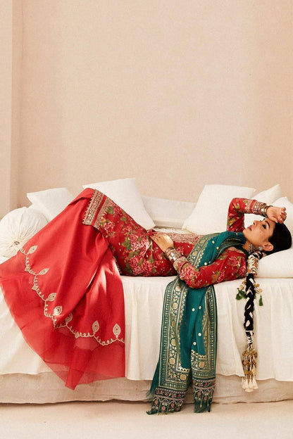 Zara Shahjahan | Luxury Lawn 24 | PHOOL KARI-13B - Pakistani Designer Dress - by Zara Sahjahan | Type: Luxury - 100% Original at Saira Sultan