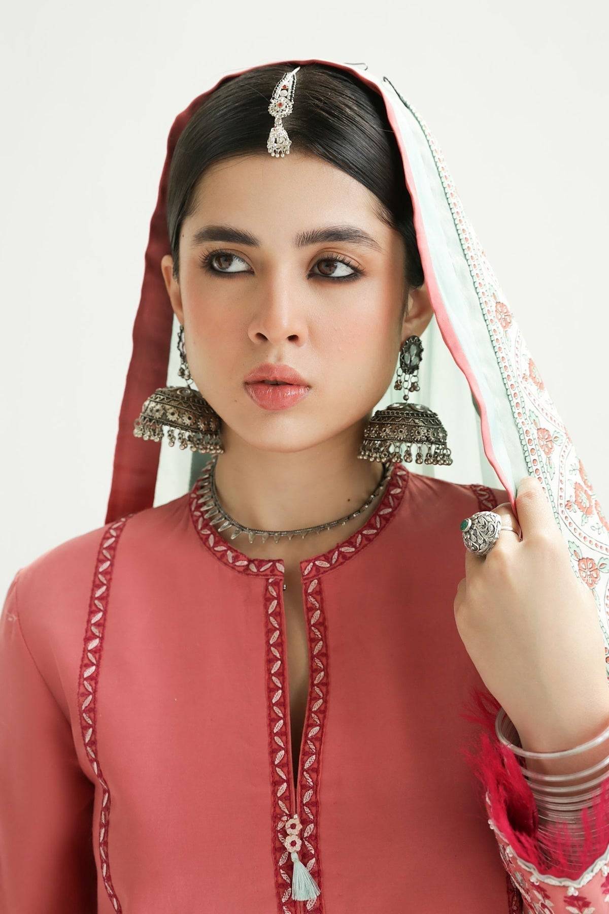 Zara Shahjahan | Luxury Lawn 24 | SANDAL-10B - Pakistani Designer Dress - by Zara Shahjahan | Type: Luxury - 100% Original at Saira Sultan