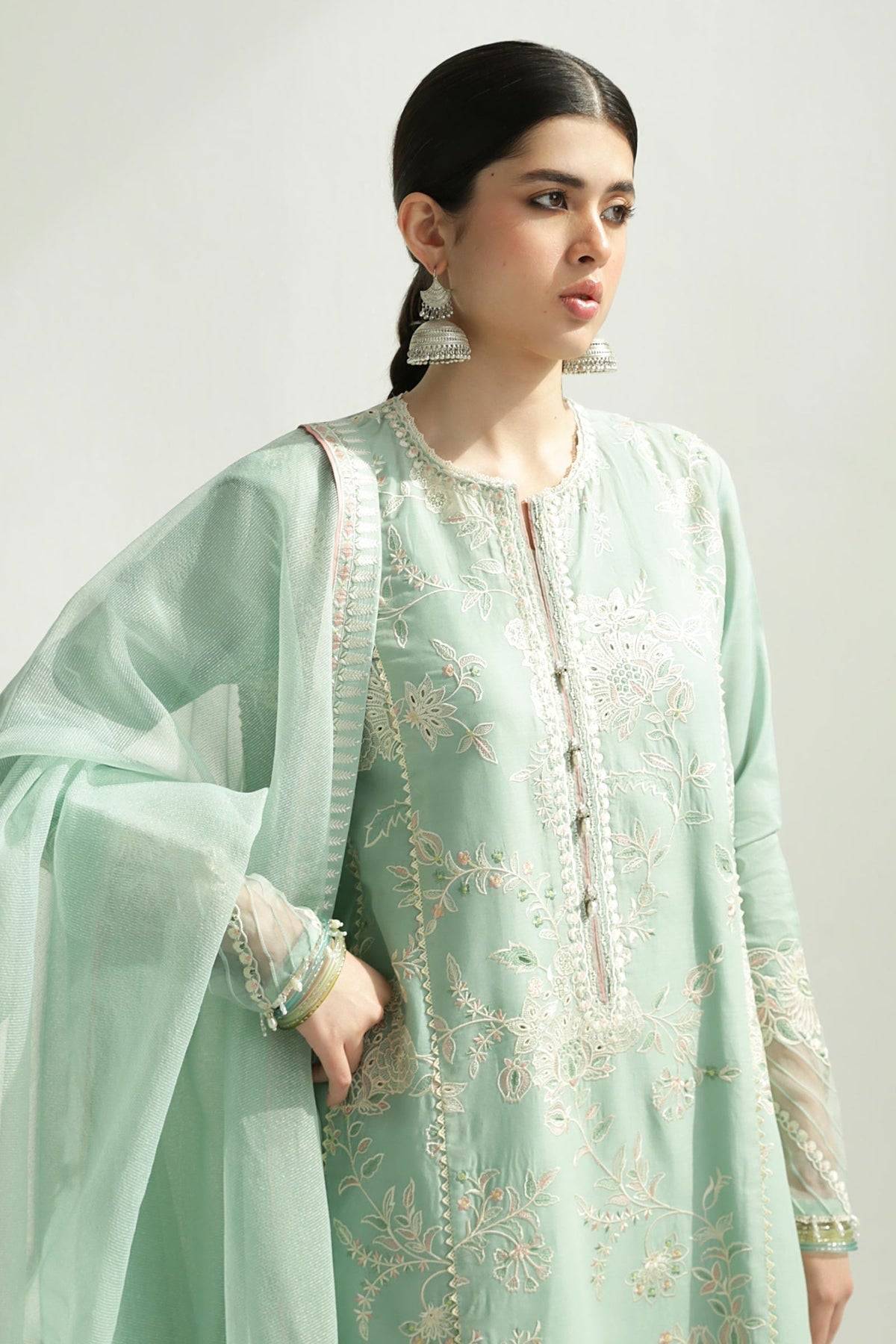 Zara Shahjahan | Luxury Lawn 24 | AMIRA-5B - Pakistani Designer Dress - by Zara Shahjahan | Type: Luxury - 100% Original at Saira Sultan