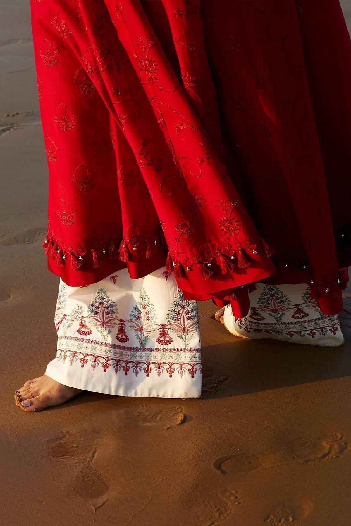 Zara Shahjahan | Luxury Lawn 24 | DEENA-12A - Pakistani Designer Dress - by Zara Shahjahan | Type: Luxury - 100% Original at Saira Sultan