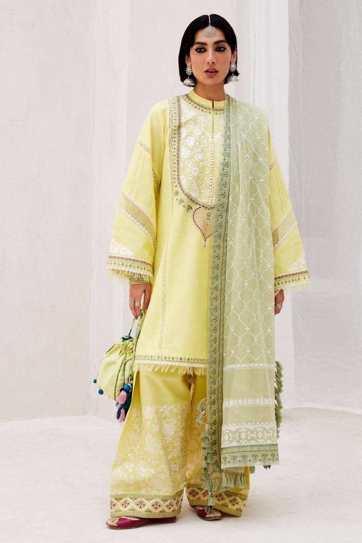 Zara Shahjahan | Luxury Lawn 24 | DILARA-15A - Pakistani Designer Dress - by Zara Shahjahan | Type: Luxury - 100% Original at Saira Sultan