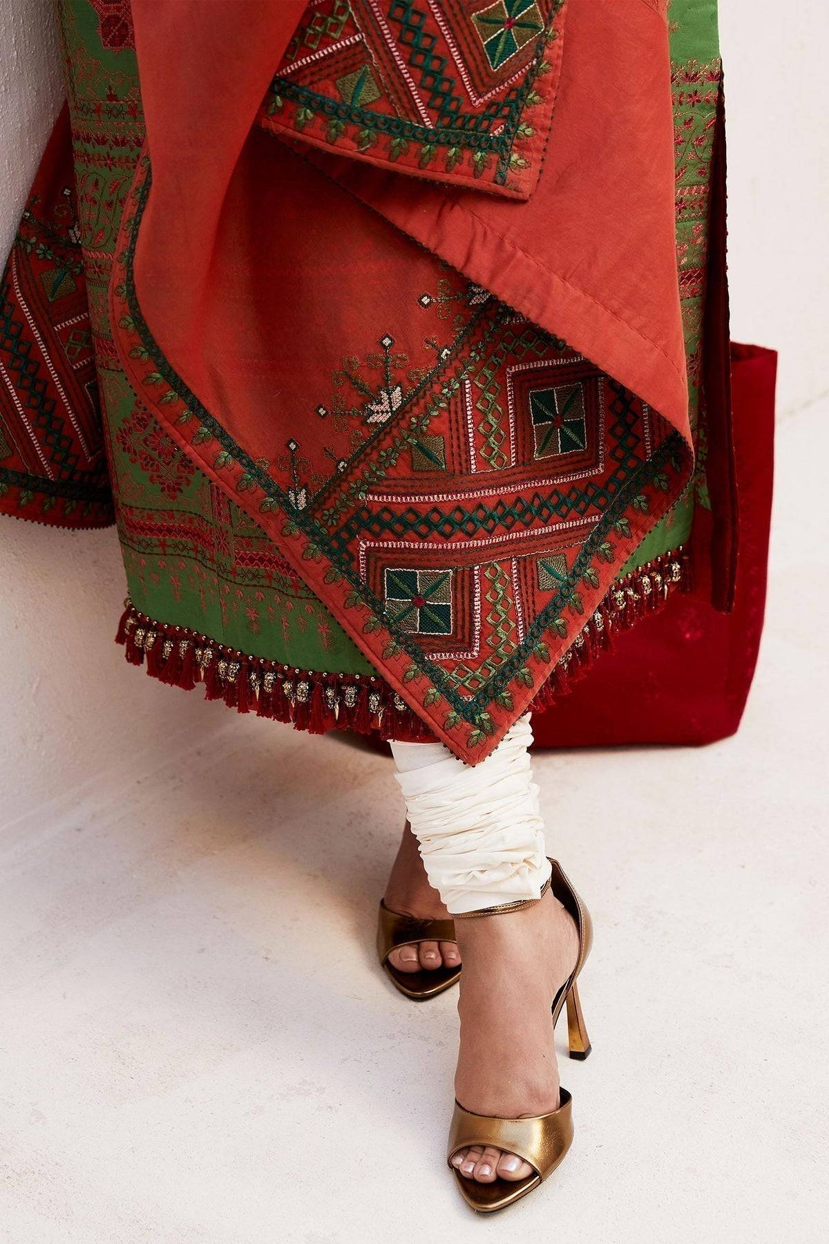 Zara Shahjahan | Luxury Lawn 24 | DIYA-2B - Pakistani Designer Dress - by Zara Shahjahan | Type: Luxury - 100% Original at Saira Sultan