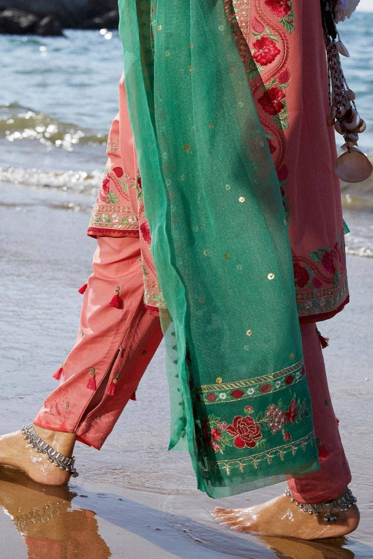 Zara Shahjahan | Luxury Lawn 24 | JIYA-6A - Pakistani Designer Dress - by Zara Shahjahan | Type: Luxury - 100% Original at Saira Sultan