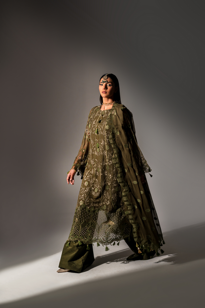 Zebtan | Aura Formals | AR-03 XS Mehndi Female