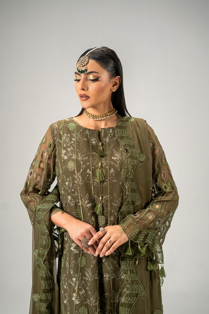 Zebtan | Aura Formals | AR-03 L Mehndi Female