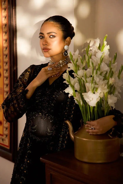 Zebtan | Luxury Formals | ZN-07 - Pakistani Designer Dress - by Zebtan | Type: Formal - 100% Original at Saira Sultan