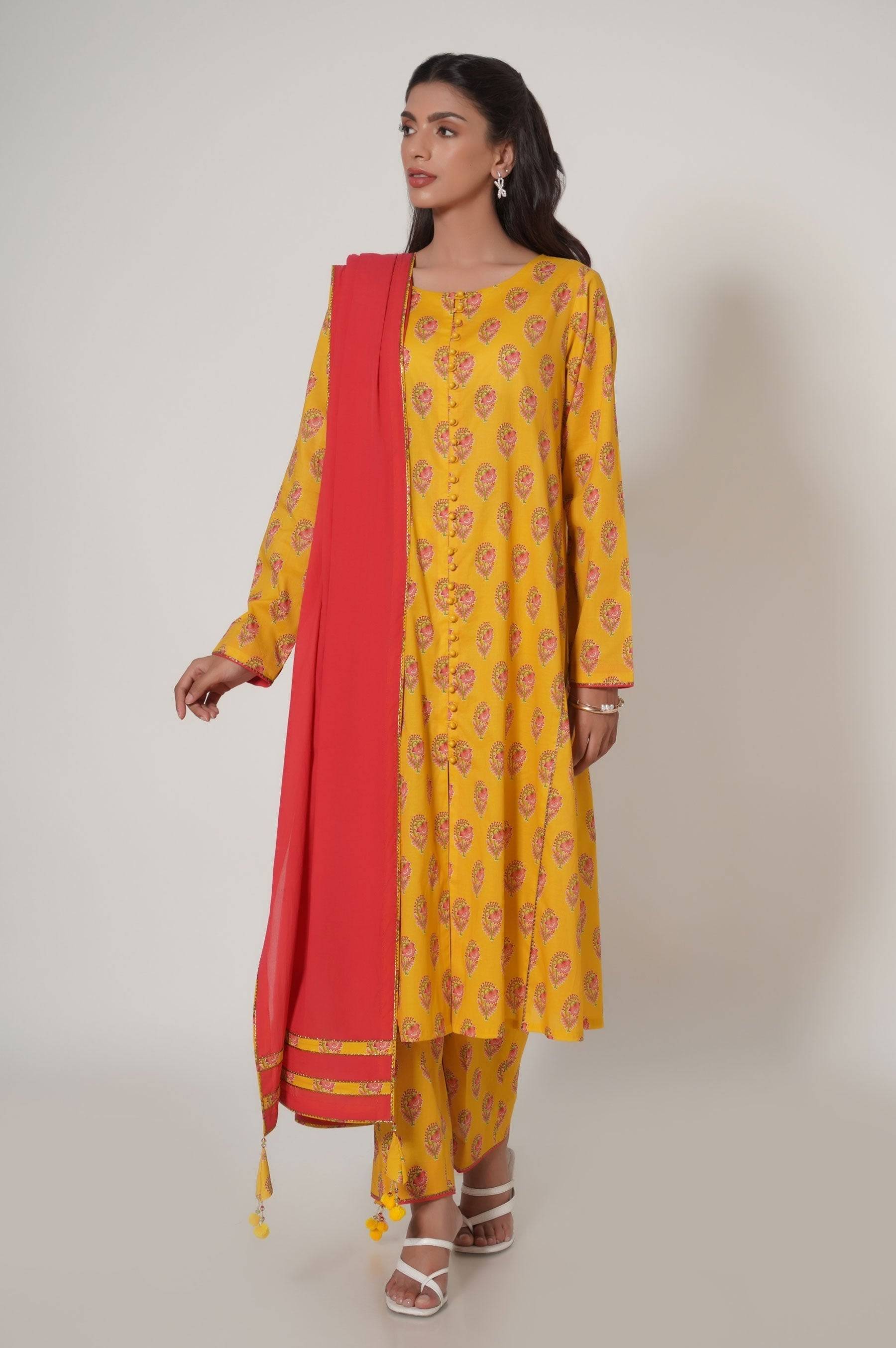 Zeen | Summer Collection 24 | 33618 - Pakistani Designer Dress - by Zeen | Type: Luxury - 100% Original at Saira Sultan
