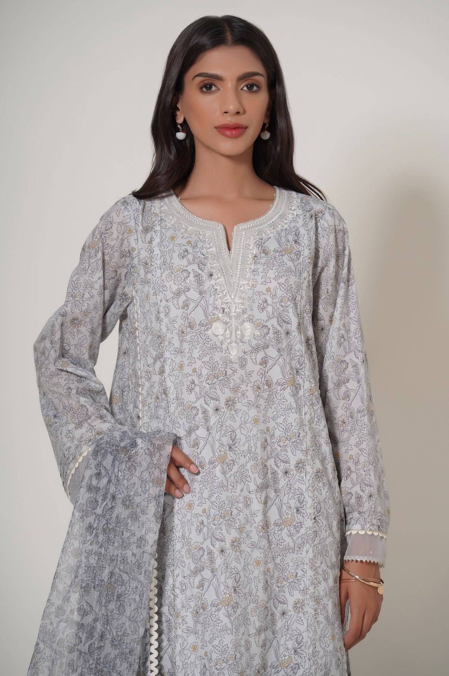 Zeen | Summer Collection 24 | 33622 - Pakistani Designer Dress - by Zeen | Type: Luxury - 100% Original at Saira Sultan