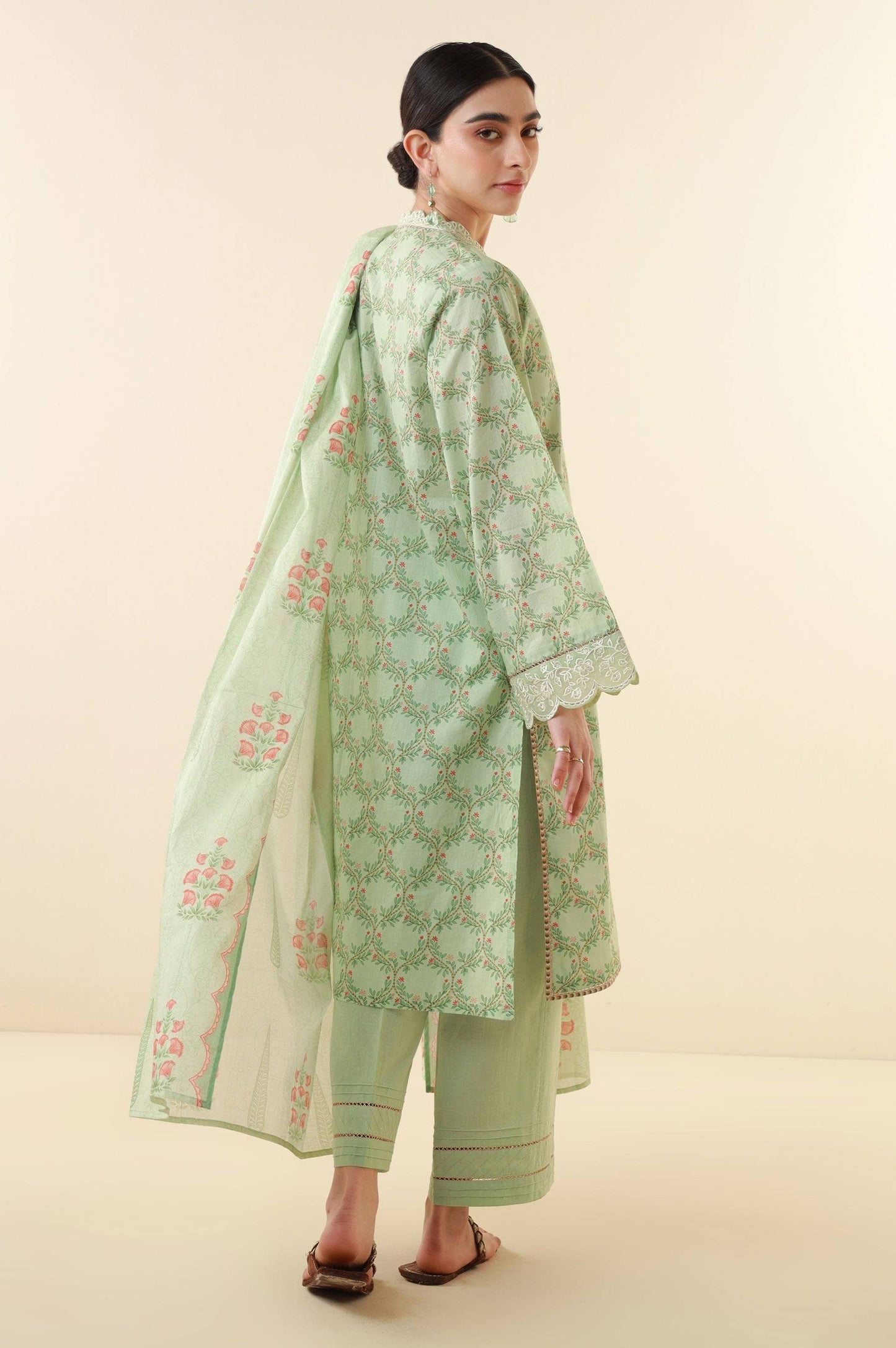 Zeen | Summer Collection 24 | 34217 - Pakistani Designer Dress - by Zeen | Type: Luxury - 100% Original at Saira Sultan
