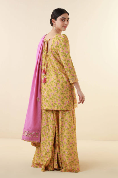 Zeen | Summer Collection 24 | 34228 - Pakistani Designer Dress - by Zeen | Type: Luxury - 100% Original at Saira Sultan