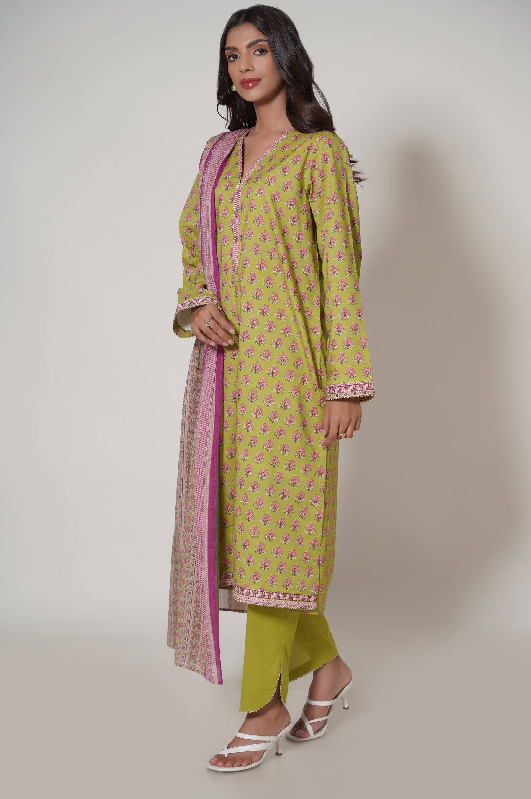Zeen | Summer Collection 24 | 33625 - Pakistani Designer Dress - by Zeen | Type: Luxury - 100% Original at Saira Sultan